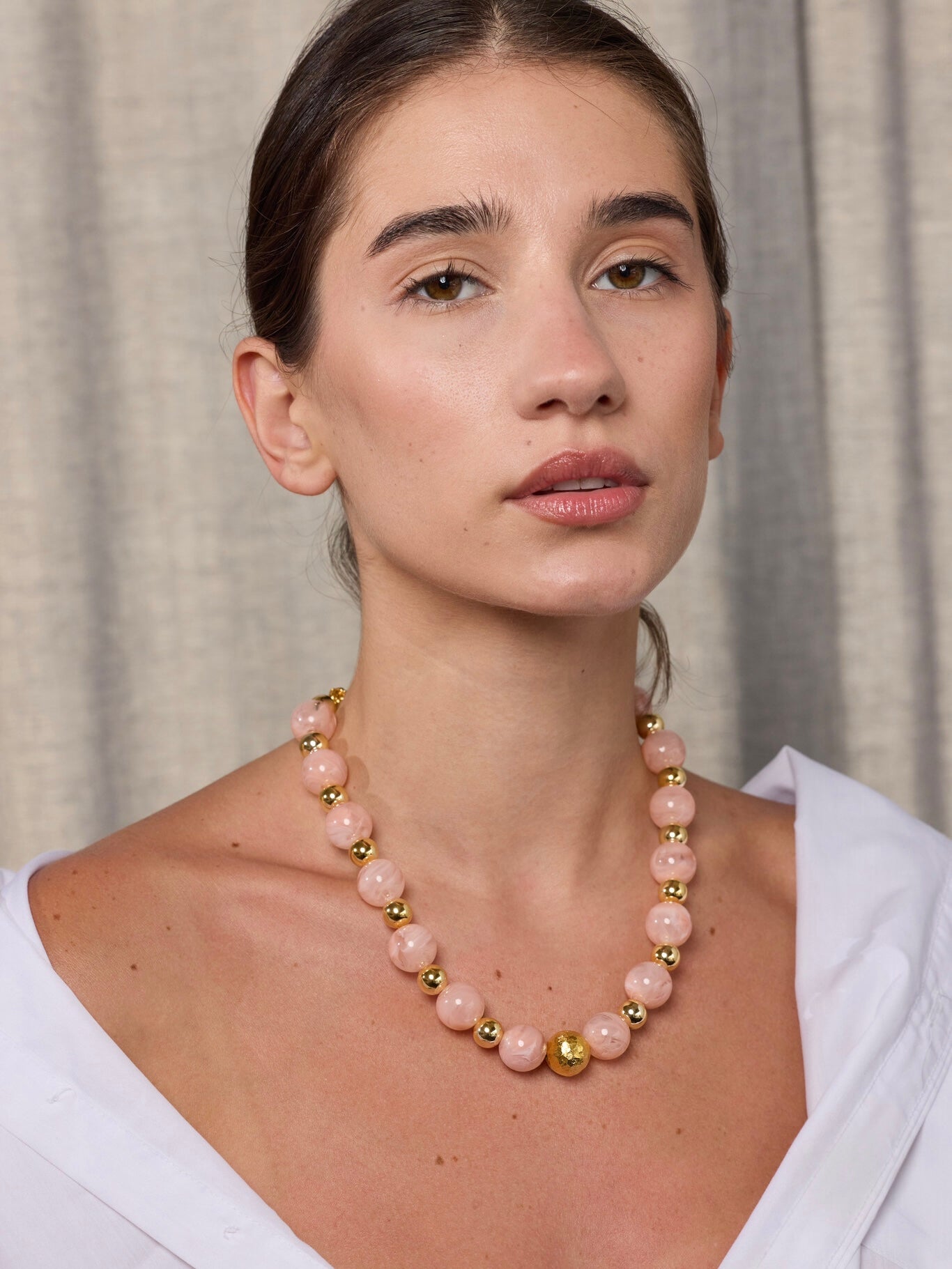 Les Roses Necklace
