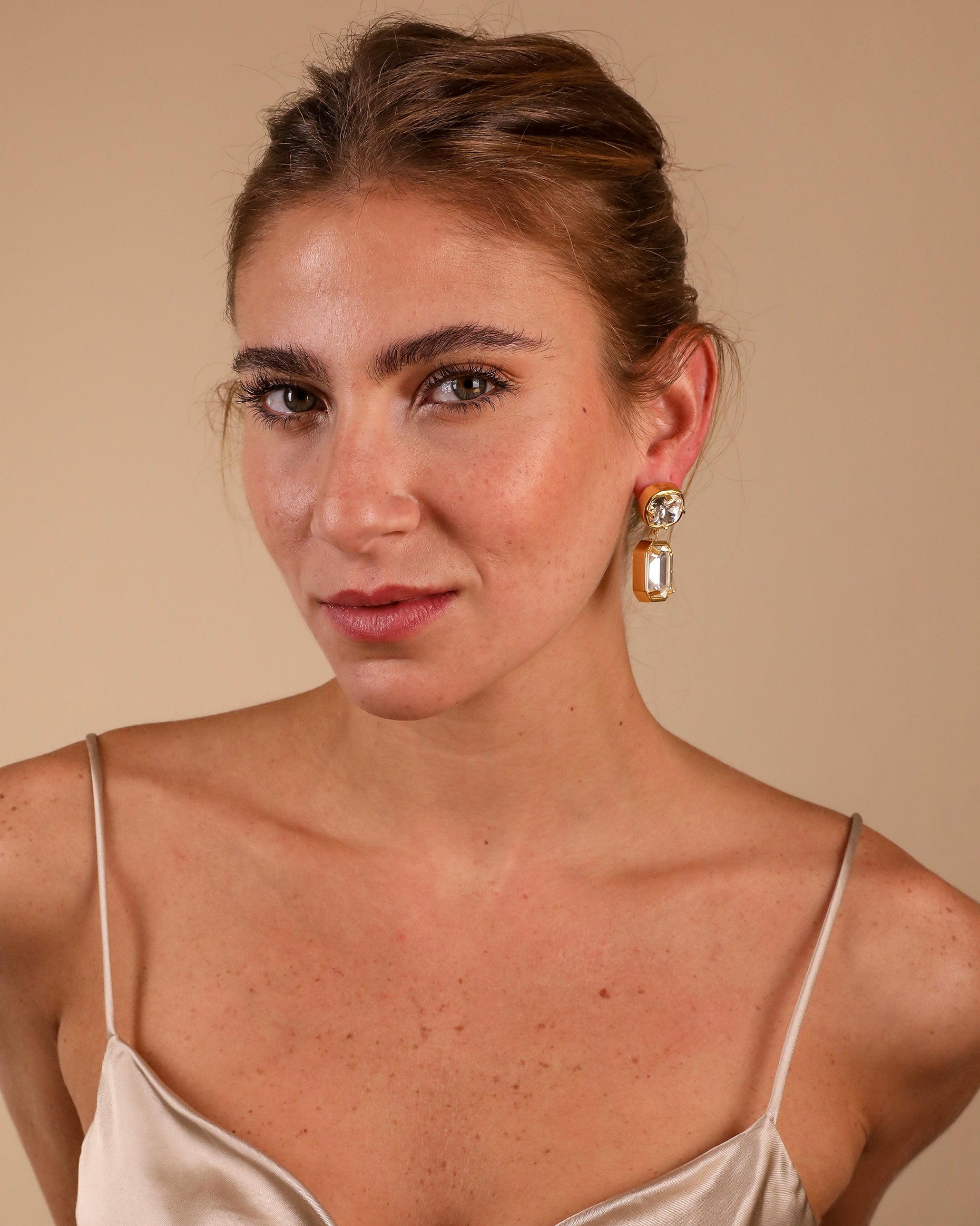 Anne Earrings White