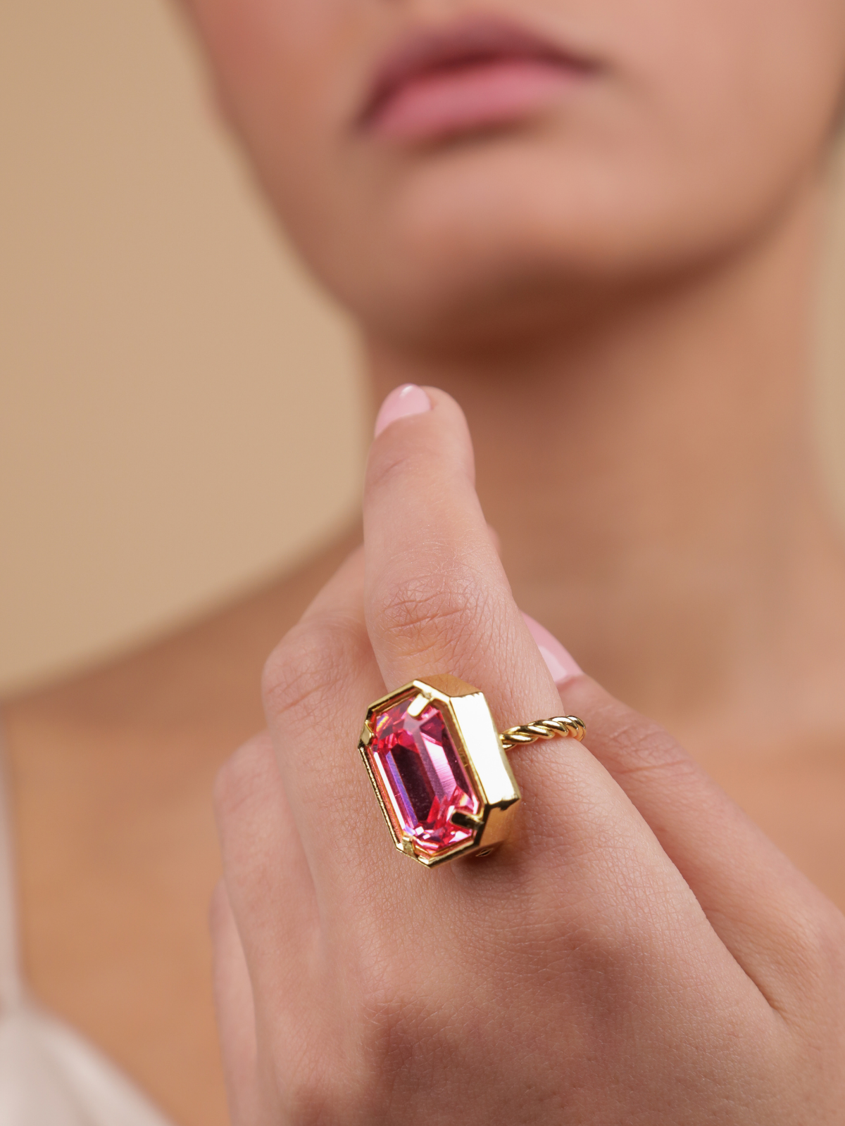 Léonie Ring